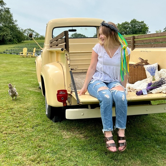 Meet your Posher, Ciarra - Picture 1 of 1